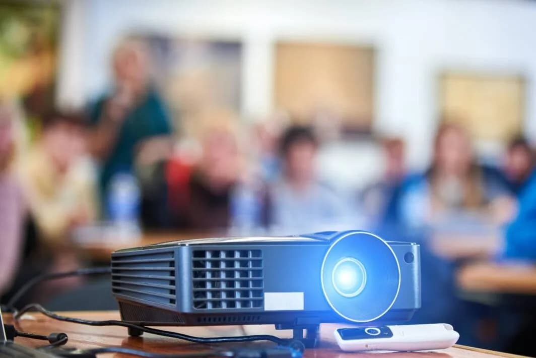 Best Portable Projector UAE 2026 | Smart Mini Projectors