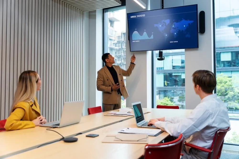 Wireless Presentation Devices for Modern Conference Rooms