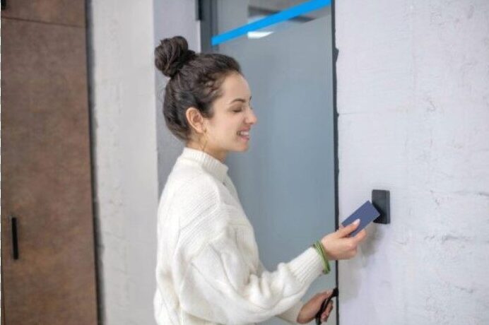 time attendace system abudhabi