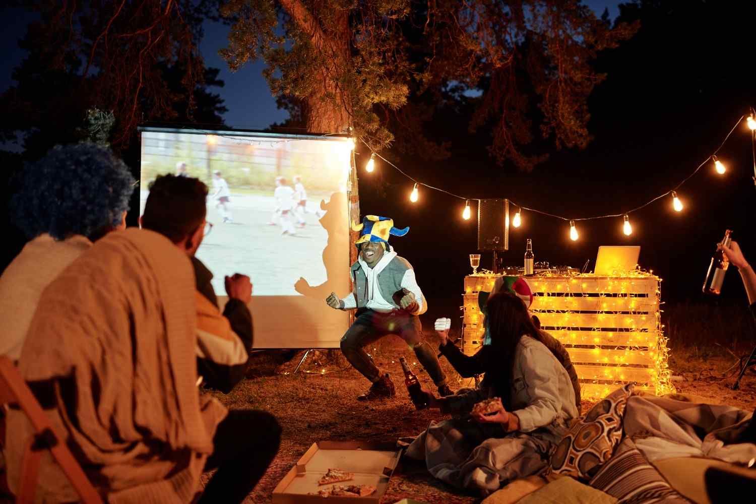 illustration of Portable Projector for Camping – 5 Key Benefits