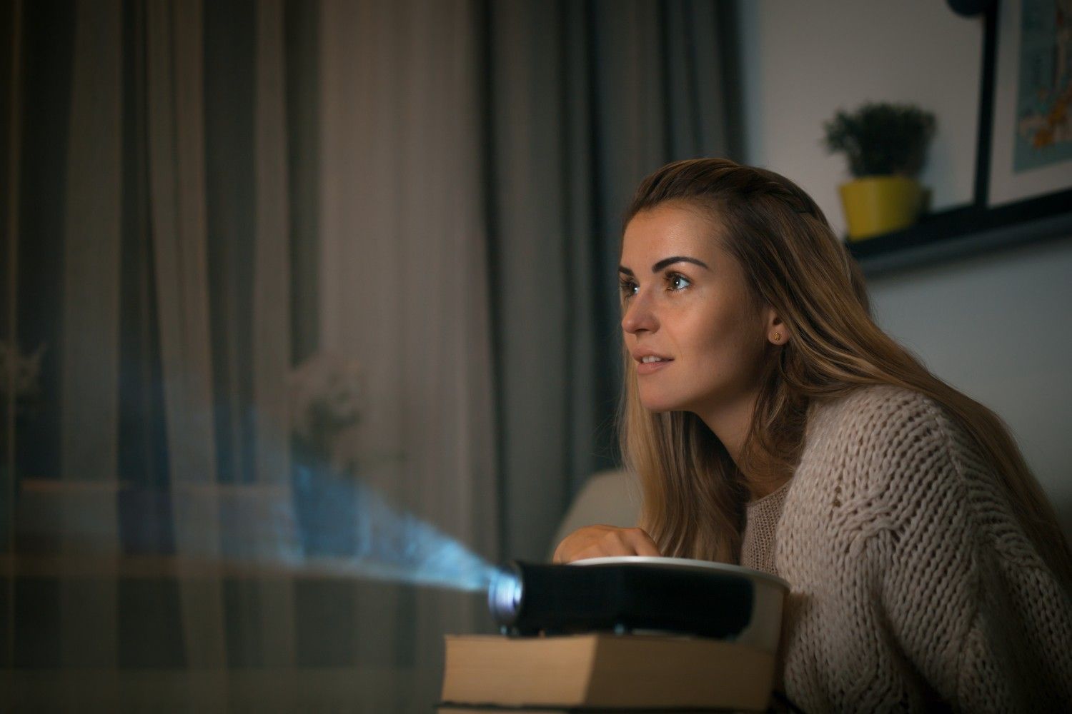 illustration of Portable Projector for iPhone – 5 Key Benefits